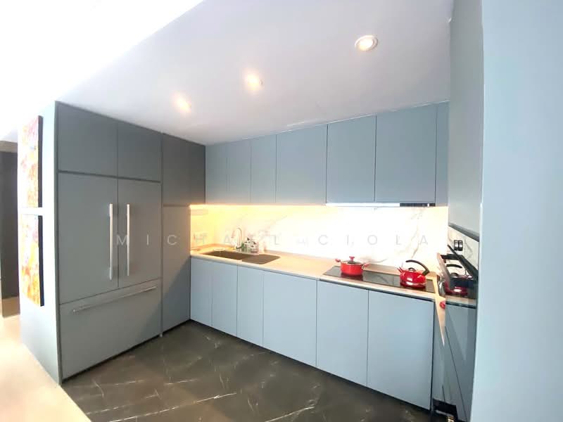 Robertson Blue, 88 Robertson Quay, 2 Bedrooms, 1,238 sqft, Apartment For Sale, by Michael Ciola, 500202434 - Kitchen - PropertyGuru.com.sg