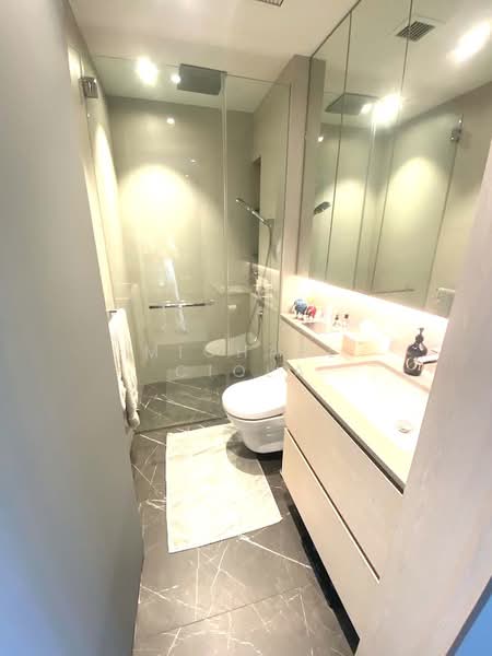 Robertson Blue, 88 Robertson Quay, 2 Bedrooms, 1,238 sqft, Apartment For Sale, by Michael Ciola, 500202434 - Bathroom - PropertyGuru.com.sg