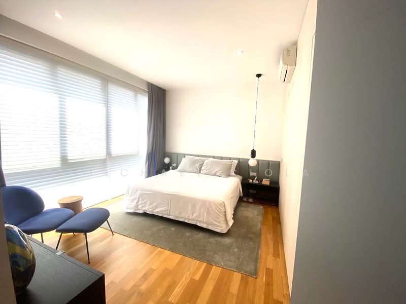 Robertson Blue, 88 Robertson Quay, 2 Bedrooms, 1,238 sqft, Apartment For Sale, by Michael Ciola, 500202434 - Bedroom - PropertyGuru.com.sg