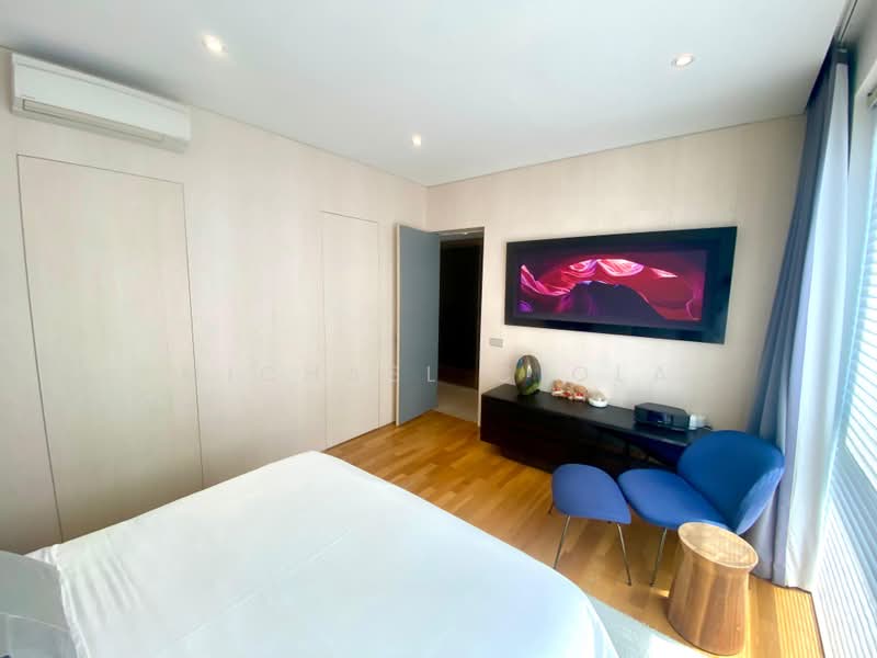 Robertson Blue, 88 Robertson Quay, Orchard / River Valley, 2 Bedrooms, 1,238 sqft, Apartment For Sale, by Michael Ciola, 500202434 - Bedroom - PropertyGuru.com.sg