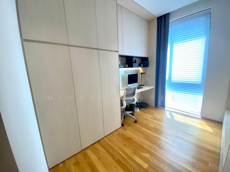 Robertson Blue, 88 Robertson Quay, Orchard / River Valley, 2 Bedrooms, 1,238 sqft, Apartment For Sale, by Michael Ciola, 500202434 - Study - PropertyGuru.com.sg