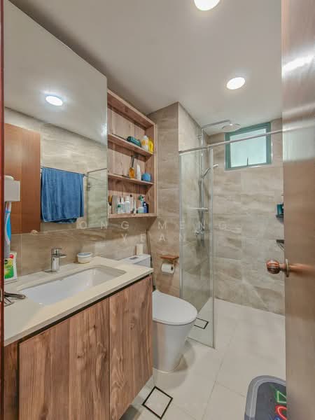 Yew Mei Green, 50 Choa Chu Kang North 6, 3 Bedrooms, 1,292 sqft, Condominium For Sale, by Ong Meng Yean, 500202437 - Bathroom - PropertyGuru.com.sg