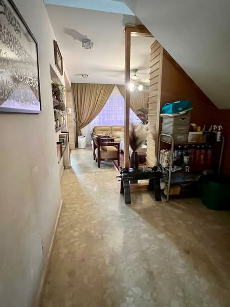 431 Hougang Avenue 6, 431 Hougang Avenue 6, 5 Bedrooms, 1,560 sqft, HDB Flat For Sale, by Amarjit Kaur, 500202444 - Living Room - PropertyGuru.com.sg