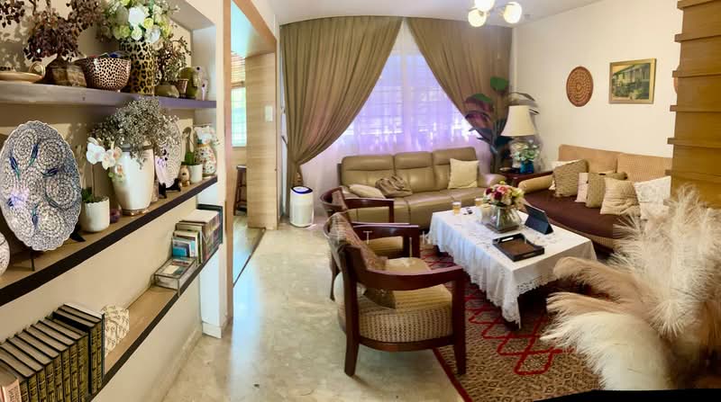 431 Hougang Avenue 6, 431 Hougang Avenue 6, 5 Bedrooms, 1,560 sqft, HDB Flat For Sale, by Amarjit Kaur, 500202444 - Living Room - PropertyGuru.com.sg