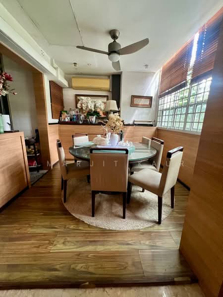 431 Hougang Avenue 6, 431 Hougang Avenue 6, 5 Bedrooms, 1,560 sqft, HDB Flat For Sale, by Amarjit Kaur, 500202444 - Dining Room - PropertyGuru.com.sg