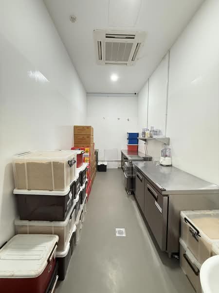 Hersing Kitchen @ Tampines, 21 Tampines Street 92, 3,800 sqft, Factory / Workshop (B2) For Rent, by Cadence Yu, 500202447 - Interior - CommercialGuru.com.sg