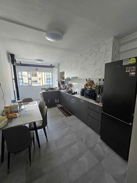 404 Ang Mo Kio Avenue 10, 404 Ang Mo Kio Avenue 10, Room Rental, 100 sqft, HDB Flat For Rent, by Tim Ong, 500202452 - Kitchen - PropertyGuru.com.sg