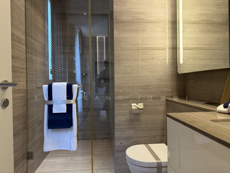 Lloyd SixtyFive, 65 Lloyd Road, 3 Bedrooms, 2,422 sqft, Condominium For Sale, by Eric KANG (江瑞裕), 500202454 - Bathroom - PropertyGuru.com.sg