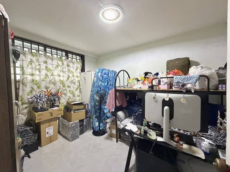 824 Woodlands Street 81, 824 Woodlands Street 81, 3 Bedrooms, 904 sqft, HDB Flat For Sale, by Cheah Jing, 500202457 - Bedroom - PropertyGuru.com.sg