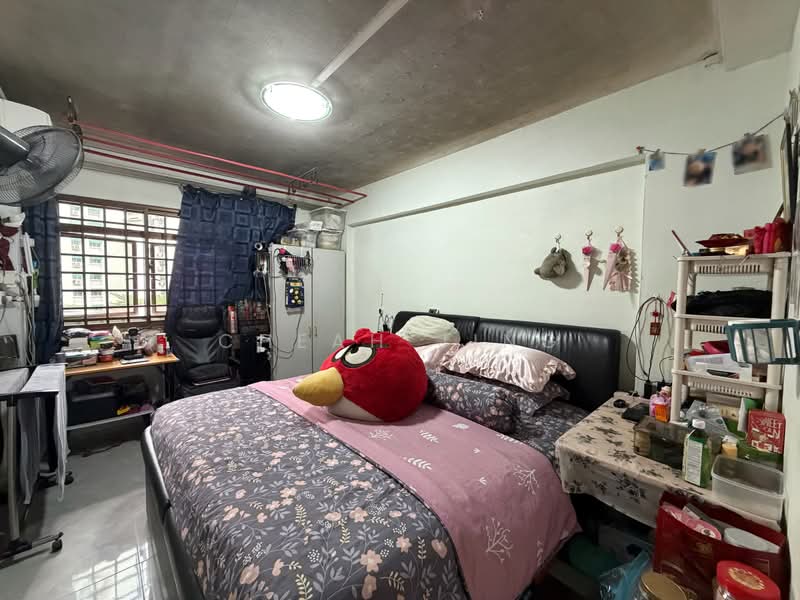 824 Woodlands Street 81, 824 Woodlands Street 81, 3 Bedrooms, 904 sqft, HDB Flat For Sale, by Cheah Jing, 500202457 - Bedroom - PropertyGuru.com.sg
