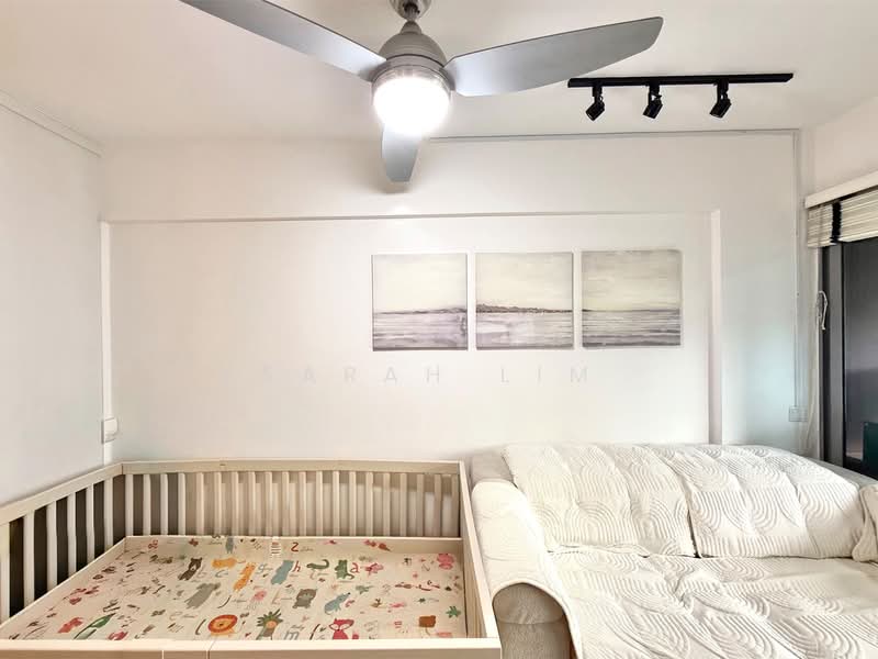 519C Tampines Central 8, 519C Tampines Central 8, 2 Bedrooms, 667 sqft, HDB Flat For Sale, by Sarah Lim, 500202461 - Living & Dining Area - PropertyGuru.com.sg