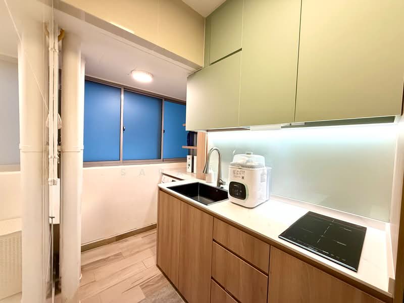 519C Tampines Central 8, 519C Tampines Central 8, 2 Bedrooms, 667 sqft, HDB Flat For Sale, by Sarah Lim, 500202461 - Kitchen & Yard - PropertyGuru.com.sg