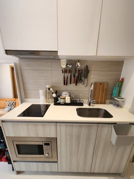 The Glades, 18 Bedok Rise, 1 Bedroom, 463 sqft, Condominium For Rent, by Terence Chow, 500202465 - Kitchen - PropertyGuru.com.sg