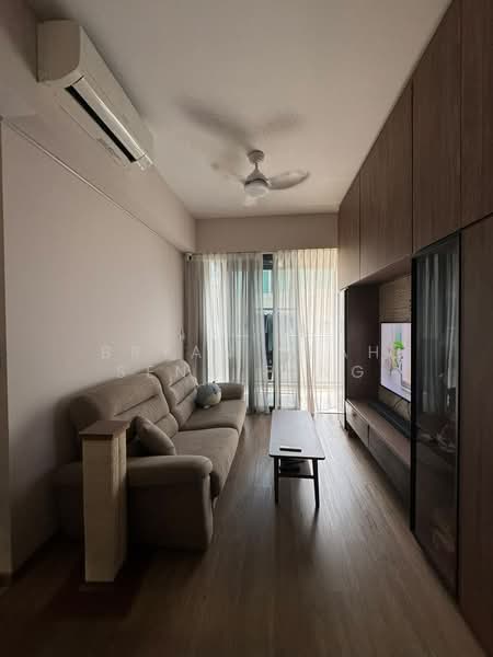 Piermont Grand, 34 Sumang Walk, 3 Bedrooms, 840 sqft, Executive Condominium For Rent, by Bryan Seah Seng Ping, 500202468 - Living Room - PropertyGuru.com.sg