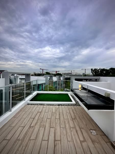 Cabana, 145A Sunrise Terrace, 5 Bedrooms, 3,068 sqft, Cluster House For Sale, by Elise Hong, 500202470 - Roof - PropertyGuru.com.sg