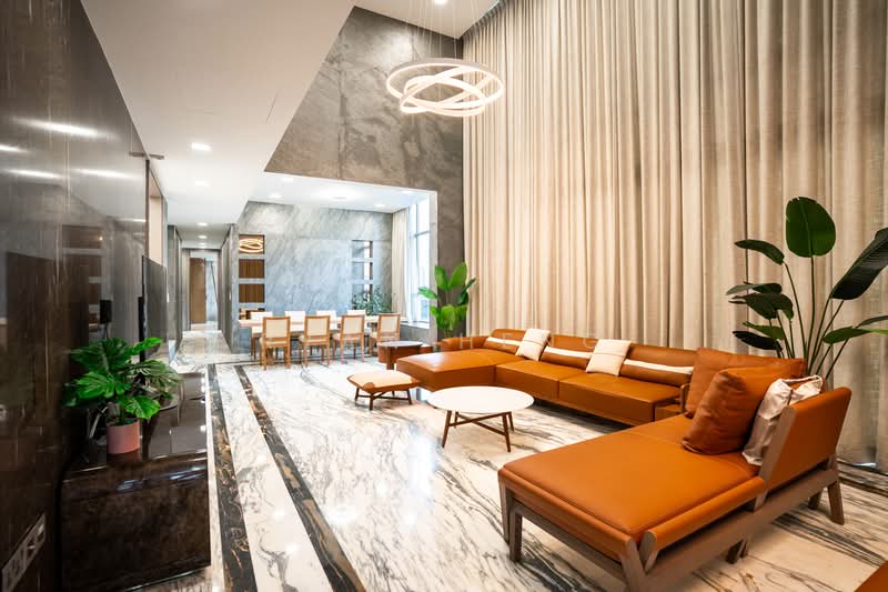 The Laurels @ Cairnhill Road, 38 Cairnhill Road, 3 Bedrooms, 3,850 sqft, Condominium For Sale, by Ryan Heng, 500202472 - Living Room - PropertyGuru.com.sg