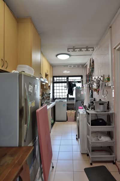 262A Compassvale Street, 262A Compassvale Street, 3 Bedrooms, 968 sqft, HDB Flat For Sale, by Xavier Goh, 500202477 - Kitchen - PropertyGuru.com.sg