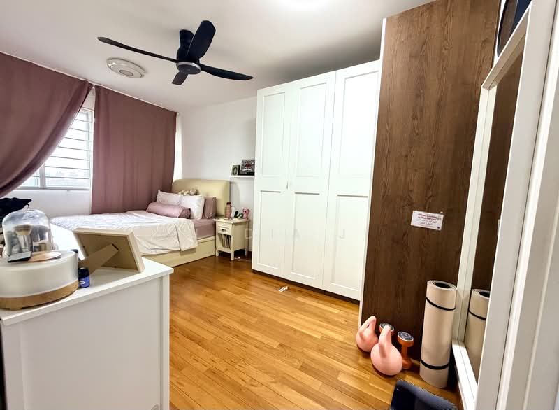 446A Bukit Batok West Avenue 8, 446A Bukit Batok West Avenue 8, Dairy Farm / Bukit Panjang / Choa Chu Kang, 3 Bedrooms, 1,205 sqft, HDB Flat For Sale, by Lydia J, 500202491 - Bedroom - PropertyGuru.com.sg