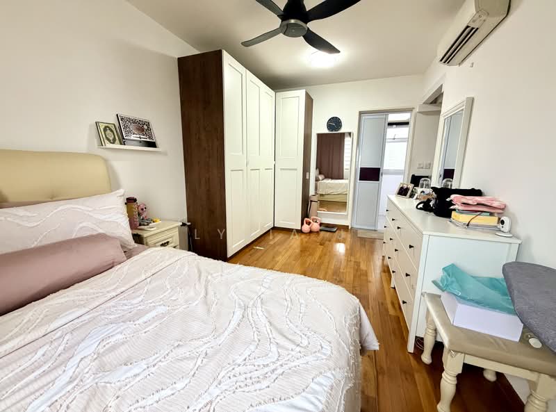 446A Bukit Batok West Avenue 8, 446A Bukit Batok West Avenue 8, Dairy Farm / Bukit Panjang / Choa Chu Kang, 3 Bedrooms, 1,205 sqft, HDB Flat For Sale, by Lydia J, 500202491 - Bedroom - PropertyGuru.com.sg