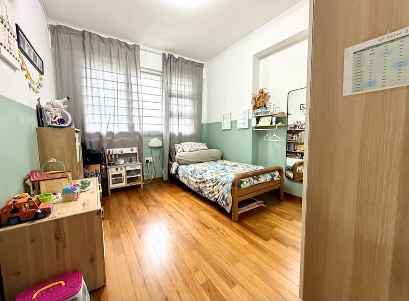 446A Bukit Batok West Avenue 8, 446A Bukit Batok West Avenue 8, Dairy Farm / Bukit Panjang / Choa Chu Kang, 3 Bedrooms, 1,205 sqft, HDB Flat For Sale, by Lydia J, 500202491 - Bedroom - PropertyGuru.com.sg