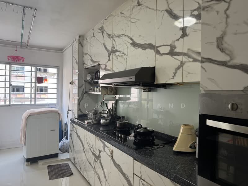 462 Jurong West Street 41, 462 Jurong West Street 41, 2 Bedrooms, 786 sqft, HDB Flat For Sale, by S. Pramchand, 500202494 - Kitchen - PropertyGuru.com.sg
