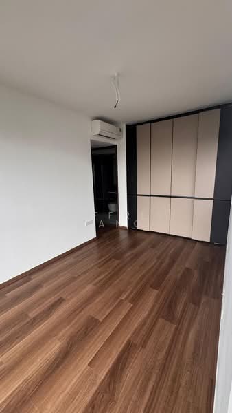 Bartley Vue, 8 Jalan Bunga Rampai, 3 Bedrooms, 1,044 sqft, Condominium For Rent, by Jeffrey Pang, 500202496 - Master Bedroom - PropertyGuru.com.sg
