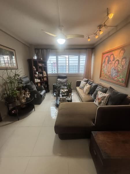 118 Pasir Ris Street 11, 118 Pasir Ris Street 11, 4 Bedrooms, 1,318 sqft, HDB Flat For Sale, by Wendy Pang, 500202501 - Living Room - PropertyGuru.com.sg