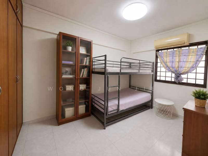 575 Ang Mo Kio Avenue 10, 575 Ang Mo Kio Avenue 10, 2 Bedrooms, 721 sqft, HDB Flat For Sale, by Wong Jun Jie, 500202507 - Bedroom - PropertyGuru.com.sg