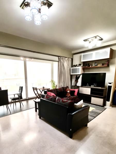 Eight Riversuites, 2 Whampoa East, 3 Bedrooms, 1,076 sqft, Condominium For Sale, by Mathi Alagan, 500202512 - Living Room - PropertyGuru.com.sg