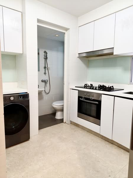 Eight Riversuites, 2 Whampoa East, 3 Bedrooms, 1,076 sqft, Condominium For Sale, by Mathi Alagan, 500202512 - Kitchen - PropertyGuru.com.sg