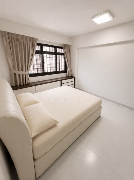 981D Buangkok Crescent, 981D Buangkok Crescent, 3 Bedrooms, 969 sqft, HDB Flat For Sale, by Irene Tan, 500202513 - Bedroom - PropertyGuru.com.sg