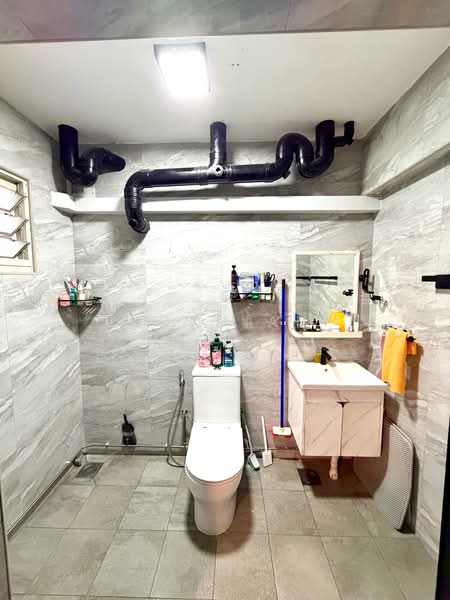 103C Edgefield Plains, 103C Edgefield Plains, 3 Bedrooms, 1,184 sqft, HDB Flat For Sale, by Sophian Hardie, 500202528 - Bathroom - PropertyGuru.com.sg