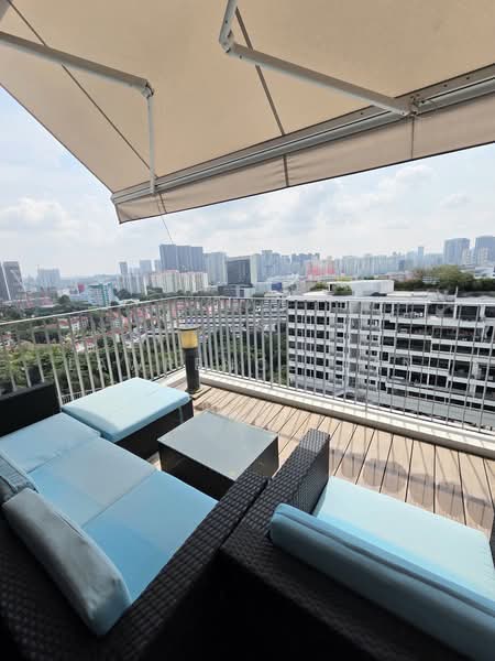 The Interlace, 220 Depot Road, 3 Bedrooms, 1,808 sqft, Condominium For Sale, by Lawrence Tan, 500202530 - Balcony - PropertyGuru.com.sg