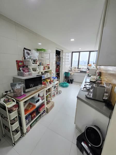 The Interlace, 220 Depot Road, 3 Bedrooms, 1,808 sqft, Condominium For Sale, by Lawrence Tan, 500202530 - Kitchen - PropertyGuru.com.sg