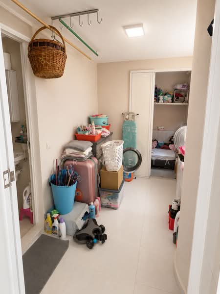 The Interlace, 220 Depot Road, 3 Bedrooms, 1,808 sqft, Condominium For Sale, by Lawrence Tan, 500202530 - Yard - PropertyGuru.com.sg