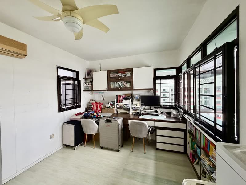 686A Choa Chu Kang Crescent, 686A Choa Chu Kang Crescent, 3 Bedrooms, 1,184 sqft, HDB Flat For Sale, by Phang Yong Hock, 500202535 - Study - PropertyGuru.com.sg