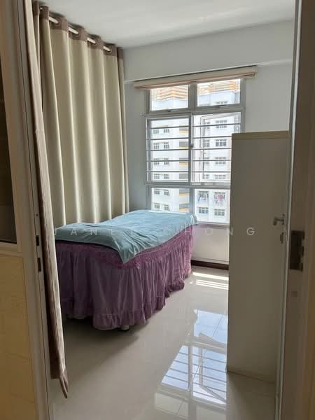 691D Woodlands Drive 73, 691D Woodlands Drive 73, 4 Bedrooms, 1,216 sqft, HDB Flat For Sale, by Janet Chong, 500202541 - Study - PropertyGuru.com.sg