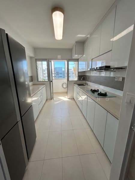 691D Woodlands Drive 73, 691D Woodlands Drive 73, 4 Bedrooms, 1,216 sqft, HDB Flat For Sale, by Janet Chong, 500202541 - Kitchen - PropertyGuru.com.sg