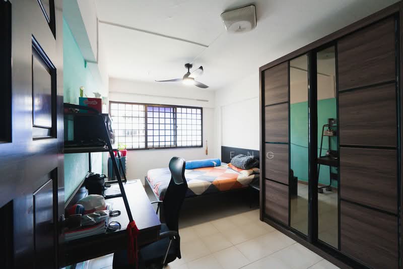 557 Jurong West Street 42, 557 Jurong West Street 42, 3 Bedrooms, 1,119 sqft, HDB Flat For Sale, by Don Cheng, 500202544 - Bedroom - PropertyGuru.com.sg