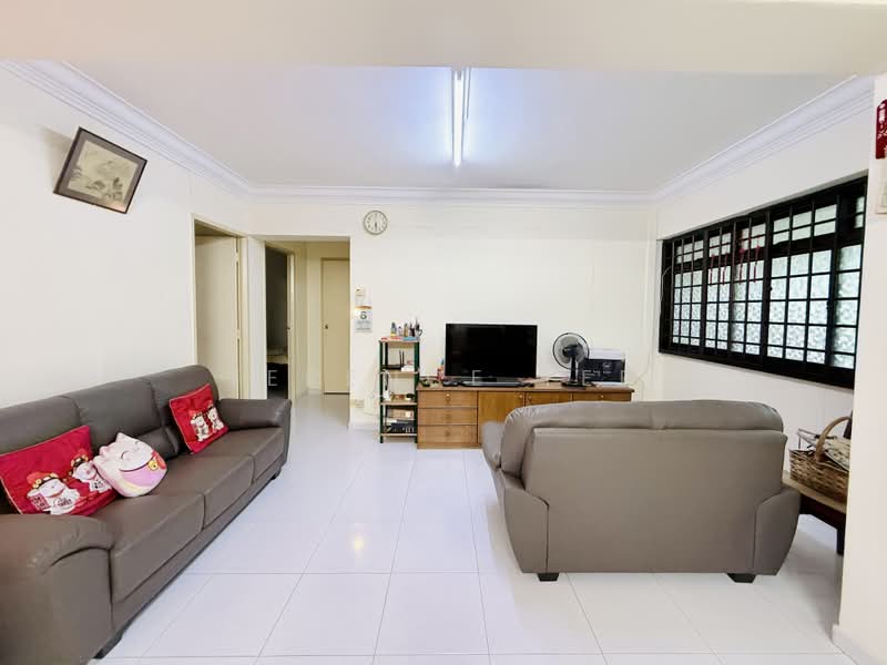 891B Woodlands Drive 50, 891B Woodlands Drive 50, 3 Bedrooms, 1,076 sqft, HDB Flat For Sale, by Terence Ter, 500202551 - Living Room - PropertyGuru.com.sg