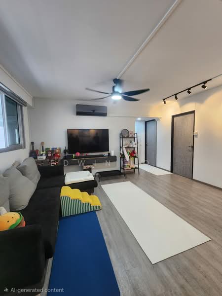 225 Simei Street 4, 225 Simei Street 4, 3 Bedrooms, 1,119 sqft, HDB Flat For Sale, by Edwin Low, 500202567 - Living Room - PropertyGuru.com.sg