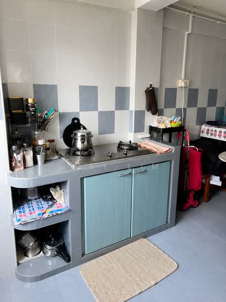 165 Stirling Road, 165 Stirling Road, 2 Bedrooms, 646 sqft, HDB Flat For Rent, by Joey Lim, 500202568 - Kitchen - PropertyGuru.com.sg