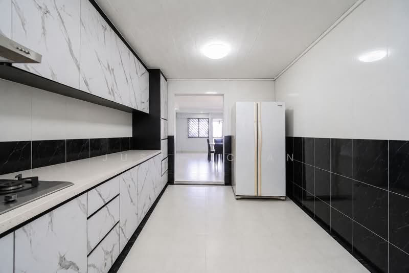 376 Clementi Avenue 4, 376 Clementi Avenue 4, 4 Bedrooms, 1,754 sqft, HDB Flat For Sale, by Justin Chan, 500202575 - Kitchen - PropertyGuru.com.sg
