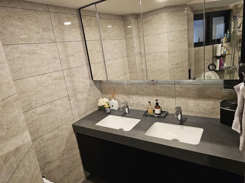 Melville Park, 20 Simei Street 1, 2 Bedrooms, 969 sqft, Condominium For Sale, by Christopher Hong, 500202580 - Bathroom - PropertyGuru.com.sg