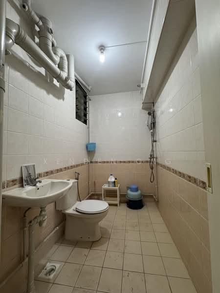 111A Depot Road, 111A Depot Road, 3 Bedrooms, 99 sqft, HDB Flat For Rent, by Xenden Ong, 500202585 - Bathroom - PropertyGuru.com.sg