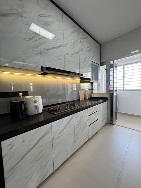 461A Bukit Batok West Avenue 8, 461A Bukit Batok West Avenue 8, 3 Bedrooms, 1,001 sqft, HDB Flat For Sale, by Priscilla Low, 500202586 - Kitchen - PropertyGuru.com.sg