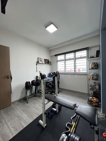 461A Bukit Batok West Avenue 8, 461A Bukit Batok West Avenue 8, 3 Bedrooms, 1,001 sqft, HDB Flat For Sale, by Priscilla Low, 500202586 - Bedroom 1 - PropertyGuru.com.sg