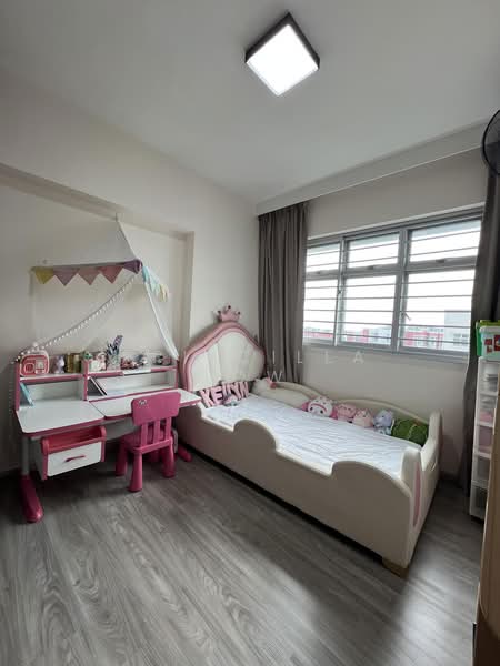 461A Bukit Batok West Avenue 8, 461A Bukit Batok West Avenue 8, 3 Bedrooms, 1,001 sqft, HDB Flat For Sale, by Priscilla Low, 500202586 - Bedroom 2 - PropertyGuru.com.sg