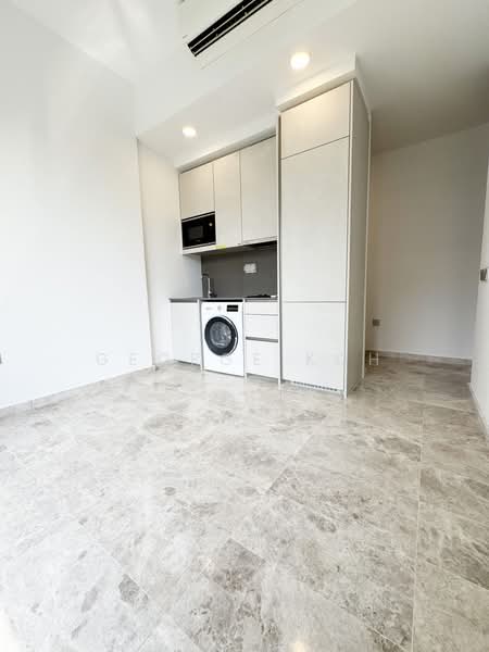 35 Gilstead, 35 Gilstead Road, 1 Bedroom, 474 sqft, Condominium For Sale, by George Koh, 500202589 - Kitchen - PropertyGuru.com.sg