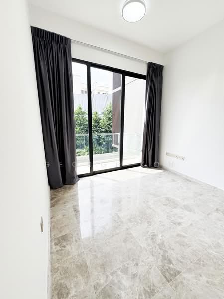 35 Gilstead, 35 Gilstead Road, 1 Bedroom, 474 sqft, Condominium For Sale, by George Koh, 500202589 - Balcony - PropertyGuru.com.sg